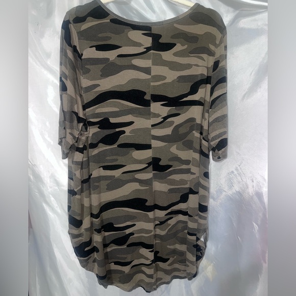 Torrid Super Soft Camouflage Tunic Size 3 - Picture 2 of 4